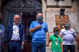 Efectiv, la serviciul imagine lucrează cinci persoane, iar restul posturilor evidenţiate în organigramă sunt posturi vacante. CandidaÈ›ii La PrimÄƒria Craiova È™i Consiliul JudeÈ›ean Dolj S Au Inscris In Cursa ElectoralÄƒ Cine CandideazÄƒ Si Care Sunt Motivele Pentru Care Cer Votul Pe 27 Septembrie Republica Tv