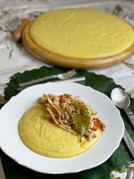 250 gr polenta bramata, 1 litro acqua, sale q. Come Preparare La Polenta Bramata Con I Calamari Vera Ricetta Anti Freddo