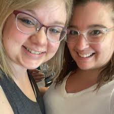 Lauren Skinner and Travis Barnhart's Wedding Website