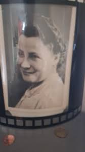 Ont été nommés en son honneur : plusieurs voies publiques de communes de la  Vienne : l'avenue René-Monory, près du Futuroscope, à  Chasseneuil-du-Poitou, la rue René-Monory à Monts-sur-Guesnes et à Saires,  le