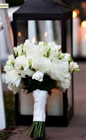 Get ready for some drop dead gorgeous wedding bouquet ideas from our favorite floral designers. 30 Hubsche Brautstrausse Auf Pinterest Gesichtet White Wedding Bouquets Wedding Flowers Wedding Flowers Red Roses