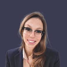 Renee Malcolm's Instagram, Twitter & Facebook