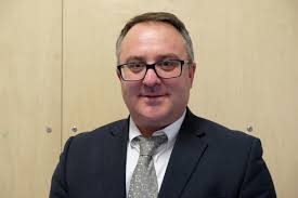 Former N.W.T. teacher absent from human rights hearing, complaint dismissed 