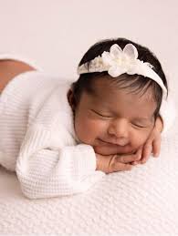 Everything is amusing when you are 9 months earthside 🤍