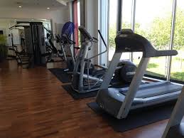 Find all the transport options for your trip from stuttgart airport (str) to hilton garden inn stuttgart neckarpark right. Fitness Aufnahme Von Hilton Garden Inn Stuttgart Neckarpark Tripadvisor