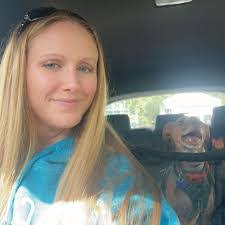 Hillary Petty's Instagram, Twitter & Facebook