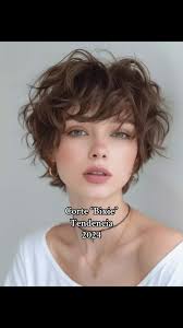 DIY Pixie Cut Tutorial at Home