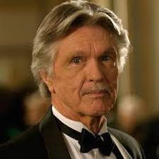 Biography and Film Career of Tom Skerritt