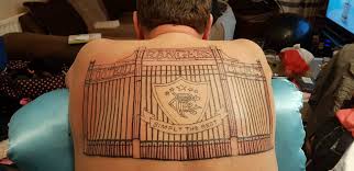 Over 6,000 calendars, diaries, planners and gifts for animal lovers, music, tv and film geeks, football fans, gardeners & more. Rangers Fan Gets Entire Back Covered With Dodgy Club Tattoo Deadline News