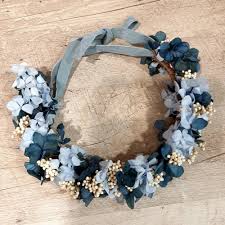 Check out our corona flores preservadas selection for the very best in unique or custom, handmade pieces from our wreaths & tiaras shops. Semicoronas De Flores Preservadas