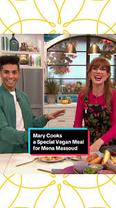 We couldn't resist cooking up a special vegan meal for our friend Mena  Massoud, and we think @Mary Berg nailed it with that cashew-based cheese  sauce! 🧀 #menamassoud #evolvingvegan #veganrecipe