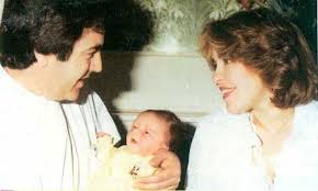 Pesame Apo Th Karekla Otan Ma8ame Poia Systhse Sthn Mpessy Argyrakh Ton Antra Ths Gossip Tv Gr
