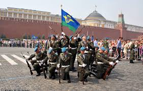 Almost files can be used for commercial. Wallpaper Red The Crowd Airborne Marines Blue Berets Flag Airborne Parade People Police Area Images For Desktop Section Muzhchiny Download