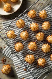 Rochers Coco Recette En 2020 Recette Recette Rocher Coco Recettes De Cuisine