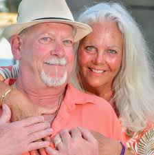 Every pet deserves a journey that ends with love, surrounded by the ones  who care for them most. We're here to support pet families in the comfort  of their own home, ensuring