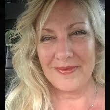 Deb Gonzalez's Instagram, Twitter & Facebook