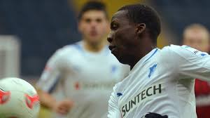 Aunque si es muy potente. 1899 Hoffenheim Vukcevic Ersatz Advincula Bei Autounfall Verletzt