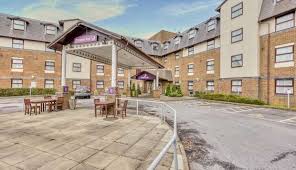 It offers free transit to the south terminal which. London Gatwick Airport A23 Airport Way Hotel Premier Inn