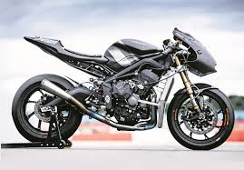 The moto 2 and moto 3 leagues are step stone championships to moto gp, with moto 3 in moto 2 all bikes use honda 600 engines and dunlop tires. How Much Power Does The 2019 Triumph Moto2 Engine Make Bikesrepublic