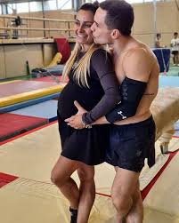 If playback doesn't begin shortly, try restarting. Leyterhs Petroynias Basilikh Milloysh O 8rhskeytikos Gamos H Diplh Baftish Kai O Megalos Erwtas