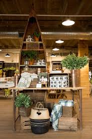 Pin By Dibi Barbosa Saleh On My Store Decor Antique Store Displays Store Displays Retail Store Design