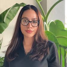 Carly Castro's Instagram, Twitter & Facebook