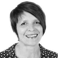 400+ profilů „Steinweg“