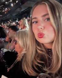 Emma Coates (@emmajcoates) • Instagram photos and videos