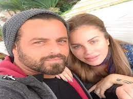 من هو الخال الوحيد لاولاد عمتك سؤال. ÙŠÙˆØ³Ù Ø§Ù„Ø®Ø§Ù„ Ø§Ø¨Ù† Ø´Ø§Ø¹Ø± Ø´Ù‡ÙŠØ± ÙˆØ§Ù†ÙØµÙ„ Ø¹Ù† Ù†ÙŠÙƒÙˆÙ„ Ø³Ø§Ø¨Ø§ Ø¨Ø³Ø¨Ø¨ ÙÙŠÙ„Ù… Ù…ØµØ±Ø§ÙˆÙ‰