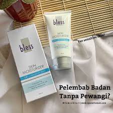 Salah satu kelebihan produk drugstore adalah mudah didapat dan harganya cukup terjangkau. Review Bless Skin Moisturizer Untuk Kulit Kering Sensitif Blog By Tami Oktari