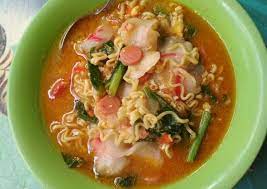 100 gram mie instan yang sudah direbus (atau sesuai selera) 5 buah bakso sapi/ayam. Resep Seblak Mie Simpel Oleh Dapur Almazay Cookpad