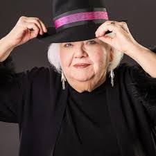 Sandra Withey's Instagram, Twitter & Facebook