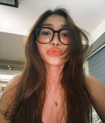 jhoanna and her pouty lips🫣