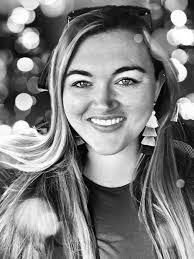 Kristen Hyatt's Instagram, Twitter & Facebook