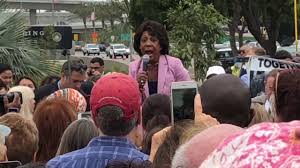 She has been married to sidney williams since july 23, 1977. Maxine Waters Attacked As Low Iq By Trump For Her Fiery Rhetoric