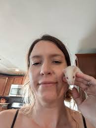 Mary Hiltner's Instagram, Twitter & Facebook