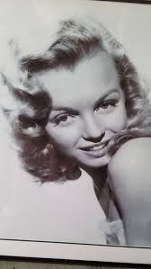 MARILYN MONROE GLAM HOLLYWOOD B&W