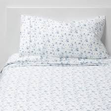 For the summer nights that are just too unbearable, these 100 percent egyptian percale cotton sheets are a dream come true. Buy Twin Twin Xl 400 Thread Count Printed Pattern Performance Sheet Set Blue Floral Threshold Online In Indonesia 78770489