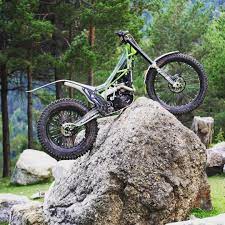 Vertigo Trial On Instagram Just In Case You Had Forgot The Pure Beauty Of The Vertigotrial Combat Trial Bike Motorcycle Design Bike