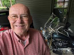 Are there people near Texarkana?