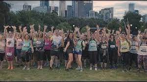 «walking stars is a fun 21km half marathon that starts after sundown and takes you on a magical…» Walking Stars Youtube
