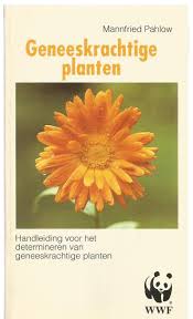 In Dit Boekje 15 X 9 Cm Staan Een Aantal Geneeskrachtige Planten Die In Europa Voorkomen Met De Nl En Wetenschappelijk Geneeskrachtige Planten Planten Boeken
