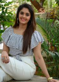 Beauty Galore HD : Tamil Actress Surabhi Stunningly Beautiful Photoshoot  Album