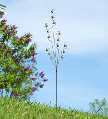 The best metal garden hose reel: Extra Tall Bell Spiral Garden Stake Vivaterra