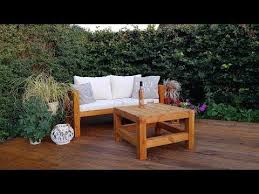 Einen Gartentisch Selber Bauen Ist Leichter Als Gedacht Mit Dieser Schritt Fur Schritt Anleitung Plus V Outdoor Furniture Sets Outdoor Decor Outdoor Furniture