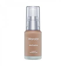 Dari mulai pilihan warna, ketahanan, hingga hasil akhir, semuanya bisa diadu dengan merk high end menurut beberapa review dari beauty blogger, cara pengaplikasian terbaik foundation ini adalah. Tak Kalah Dengan Merek Luar Ini 10 Foundation Dari Brand Lokal Terbaik Yang Bikin Tampilanmu Makin Flawless 2021