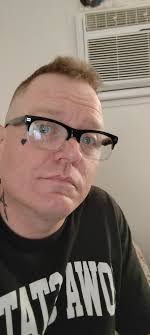 Travis Helms 👄🫀