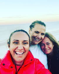 Judy Pascoe's Instagram, Twitter & Facebook