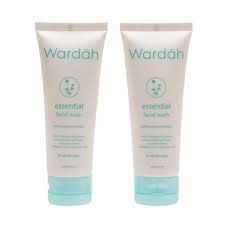 Mencuci muka menjadi aktivitas penting agar anda terhindar dari jerawat. Biar Kulit Enggak Makin Mengelupas Inilah Rekomendasi Facial Wash Untuk Si Pemilik Kulit Kering