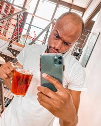 Mohale tebogo motaung was born to lovely parents. Twitter Makes Fun Of Mohale Motaung Mhlongo S Hairline News365 Co Za